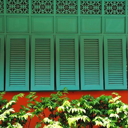 Focal Local Bed & Breakfast Bangkok Extérieur photo